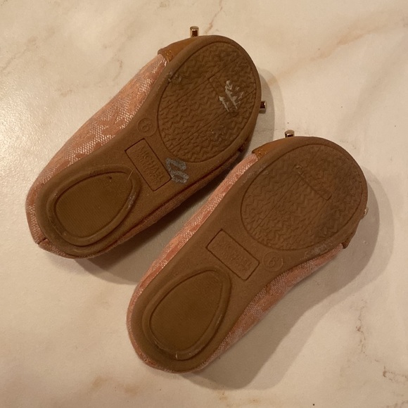 Michael Kors toddler shoes - Picture 2 of 12